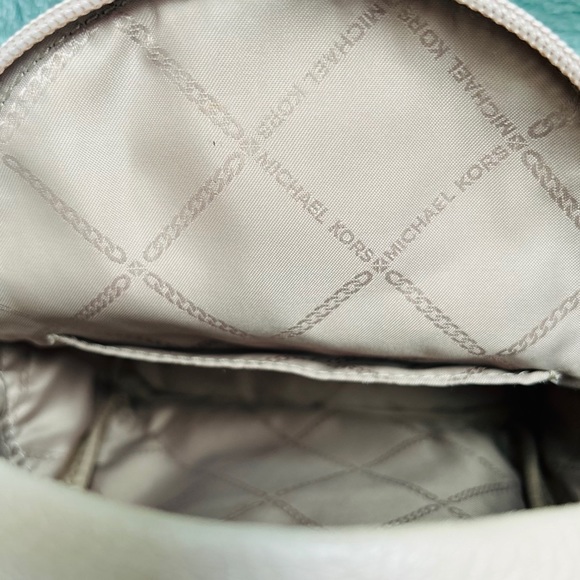 MICHAEL KORS
RARE Slater MINI Pebbled Leather Convertible Backpack - Picture 8 of 11